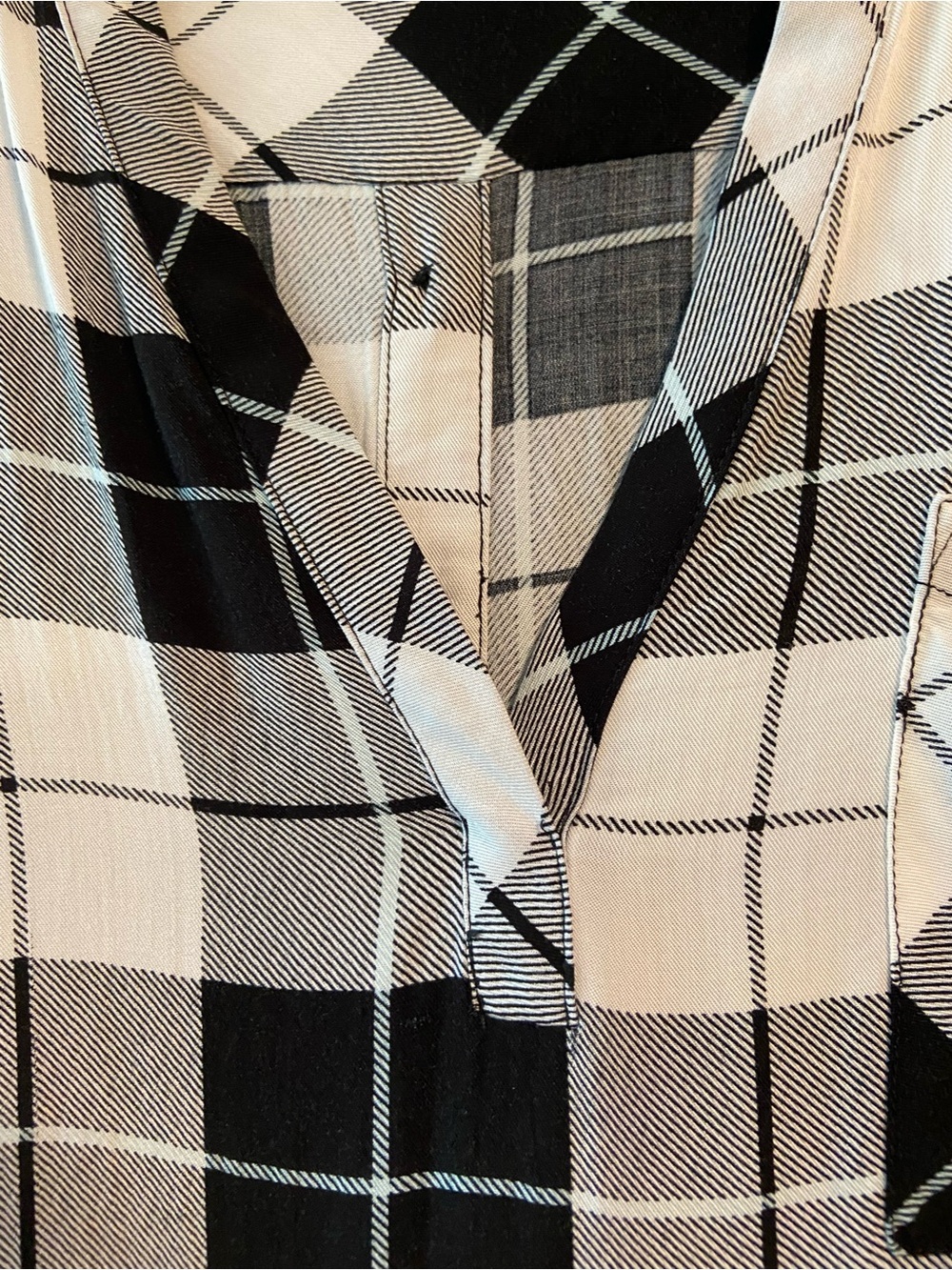 Torrid Black and White Plaid Sleeveless Flowy Tunic Blouse | Size 2X (18/20) - Picture 9 of 13